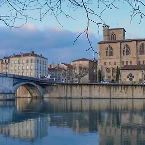 labeille-centre-parking-gratuit.hotels-rhonealpes.com/